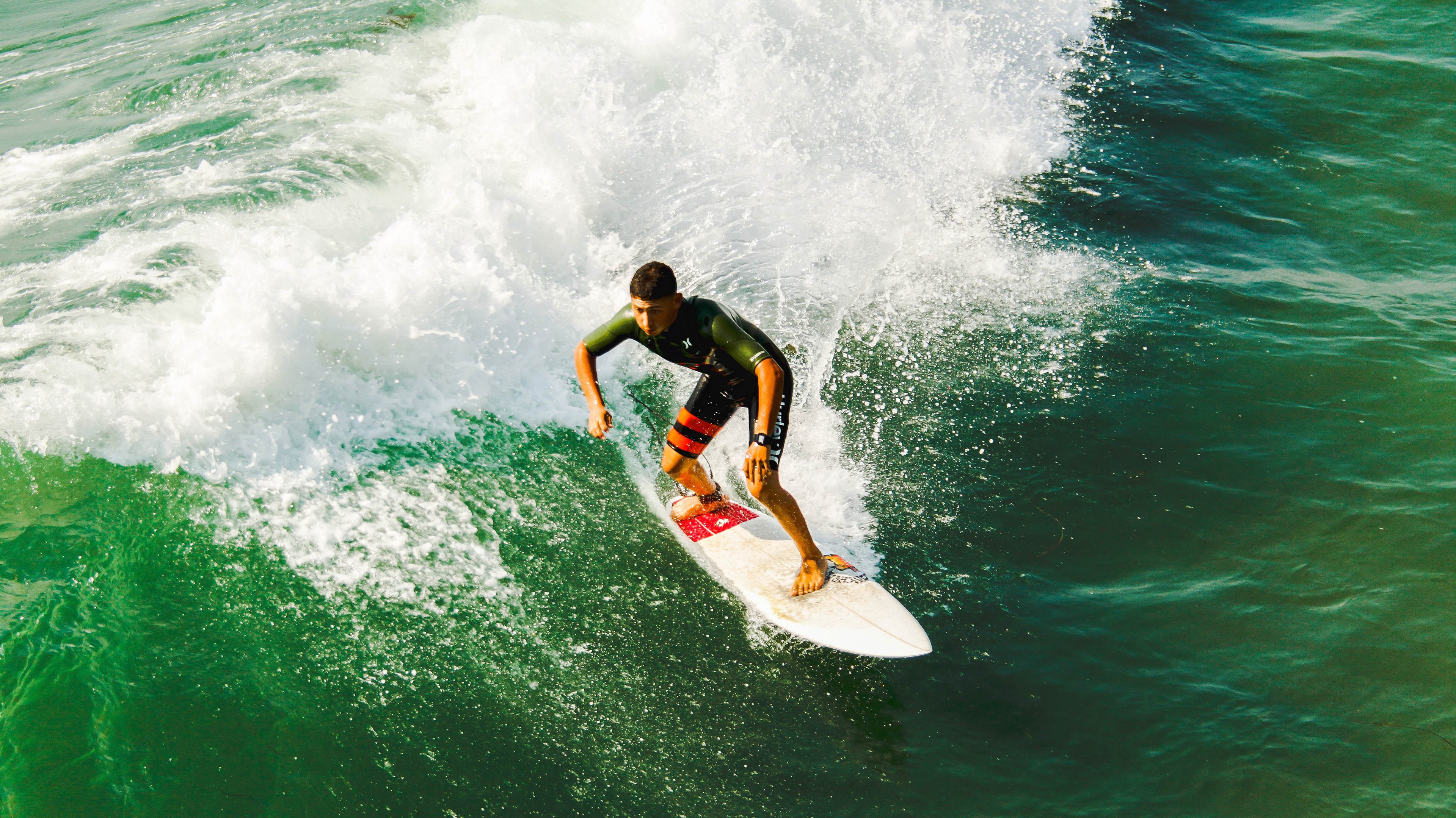 不列颠雄狮的咆哮!凯恩戴帽终结北非悬念,葡萄牙昂首迈进新篇章